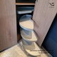 CORNERSTONE MAXX stovas be mechanizmų, montavimo aukštis 1350–1600&nbsp;mm, naudojamas su keturiomis lentynomis