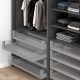 MERIVOBOX SPACE TOWER komplektas su BOXCOVER ir stiklu, NL 550 mm, 70 kg, BLUMOTION, pilkas „Indium“, fasadas su H1058 stiklu